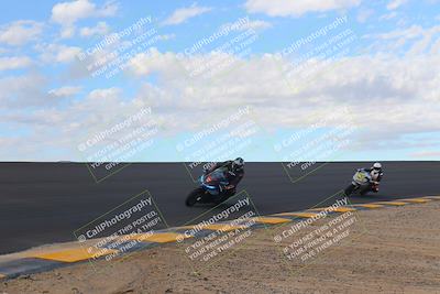 media/Sep-11-2022-SoCal Trackdays (Sun) [[81b7e951af]]/Bowl (820am)/